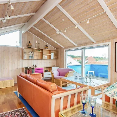 6 Person In Ebeltoft